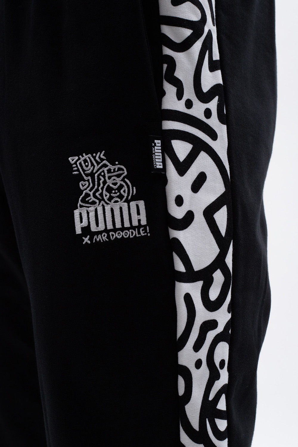 SALE|公式通販・直営店限定| PUMAxMrDoodle x TrackPants XL - パンツ